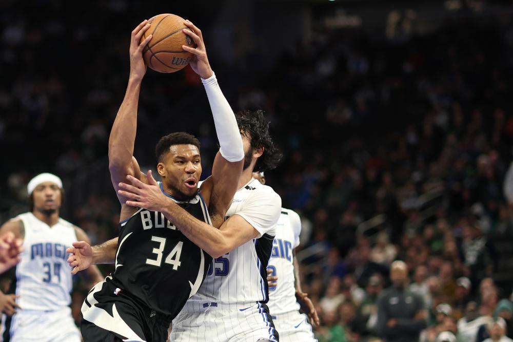 韦世豪的足 韦世豪的足